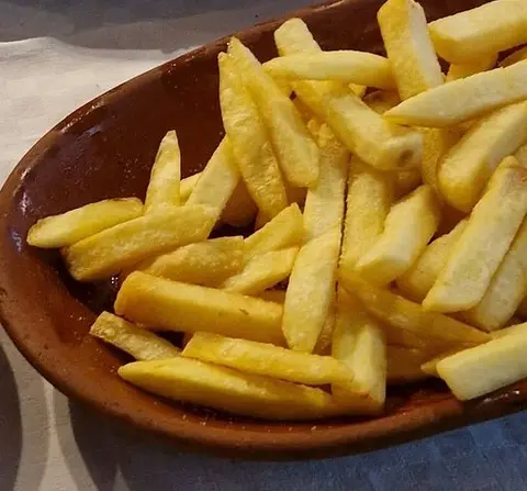 Pomfrit — Restoran Morava